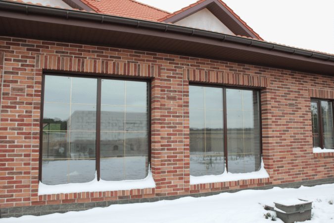 Окна для кирпичного дома